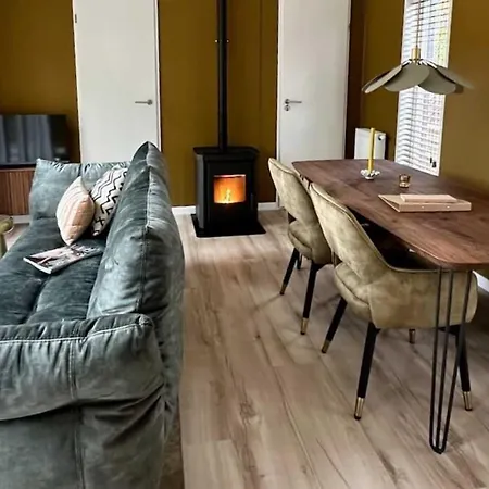 Boshuis Buiten - Houten Huis In Veluwse Bos Met Haard & Buitenbad