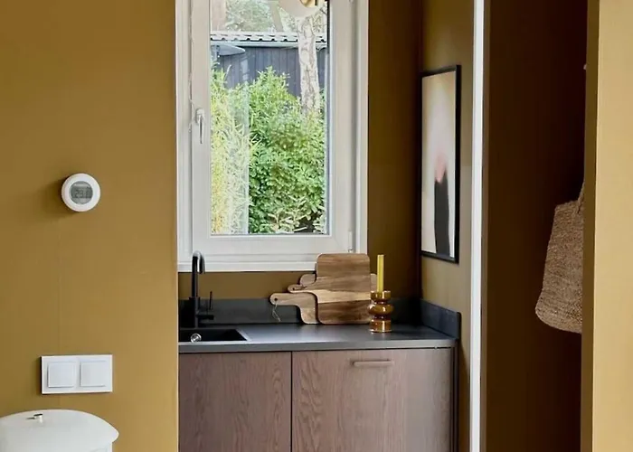 Summ - Luxe Tiny Boutique Veluwe * 넌스피트