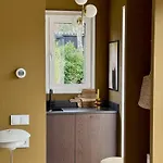 Summ - Luxe Tiny Boutique Veluwe * 넌스피트